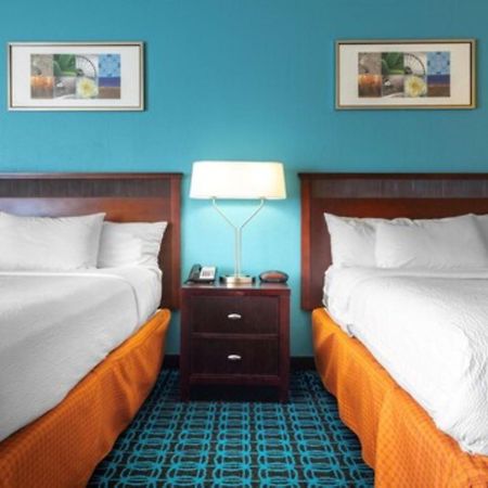 Chester Inn & Suites Sharonville Esterno foto