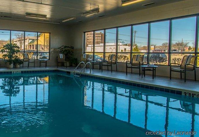 Chester Inn & Suites Sharonville Esterno foto