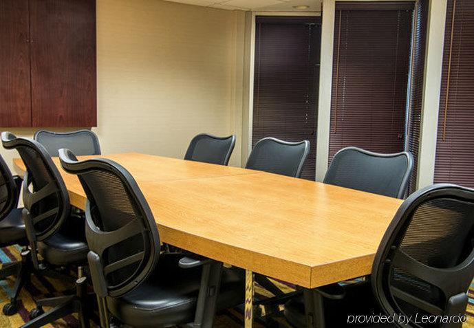 Chester Inn & Suites Sharonville Esterno foto