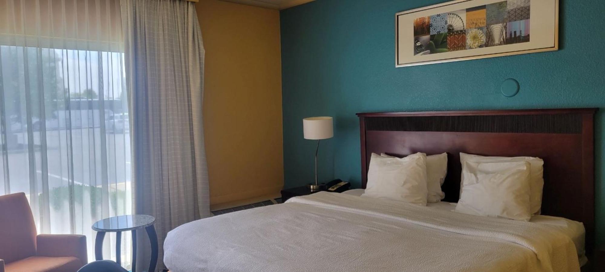 Chester Inn & Suites Sharonville Esterno foto